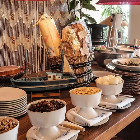 Isabella's Hotel 4*