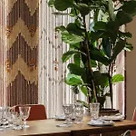 Isabella's Hotel 4*