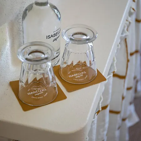 Isabella's Hotel 4*